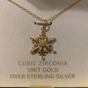 Primrose 18KT gold snowflake necklace